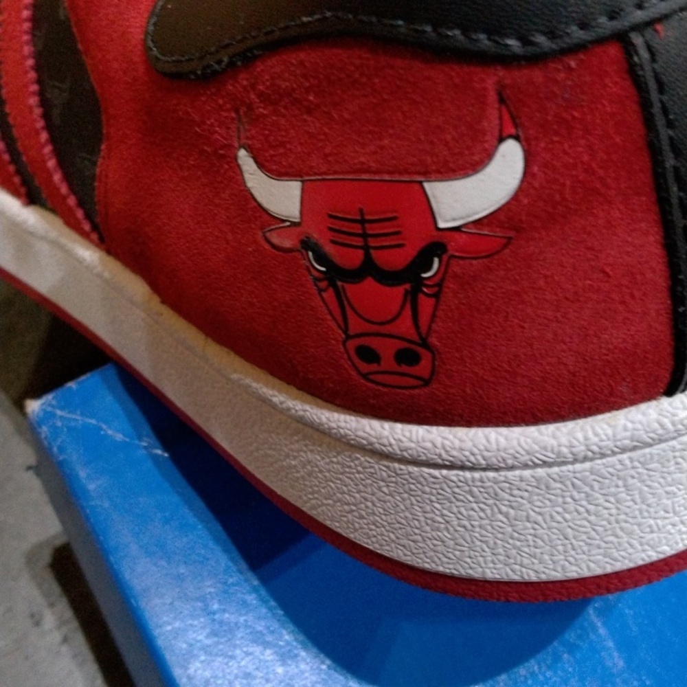 Adidas Chicago Bulls - Picture 4 of 8